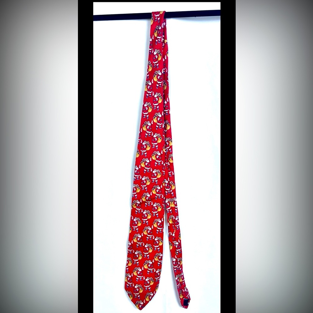 Vtg Silk Tie Red Necktie Hallmark Mens Holiday Traditions MMG Santa W/Toy Sack